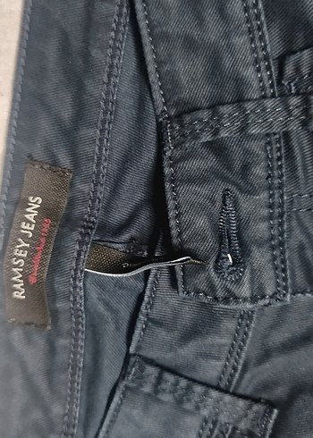 Düğmeli Lacivert Midi Kot Pantolon - Görsel 3