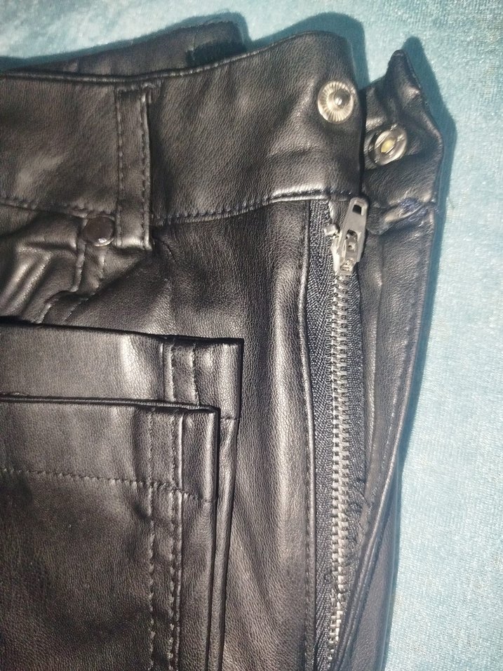 siyah Deri Kadın Midi Pantolon - Görsel 3