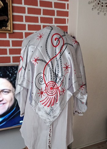 Nakışlı Uzun Gri Beyaz Drapeli eşarp