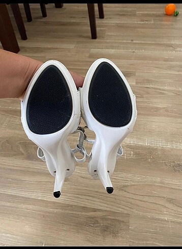 38 Beden Beyaz topuklu ayakkabı