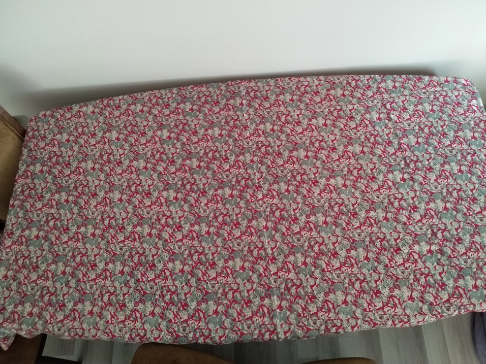 Saten Kumaşlı Pembe Masa Örtüsü - Görsel 3