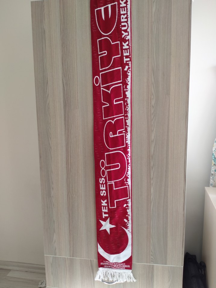 Kırmızı Beyaz Türkiye Atkısı - Görsel 4