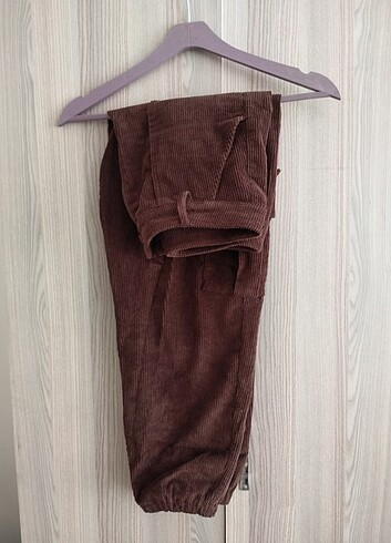Koton Kadın Koyu Kahverengi Paçası Lastikli Kadife Pantolon - Görsel 5
