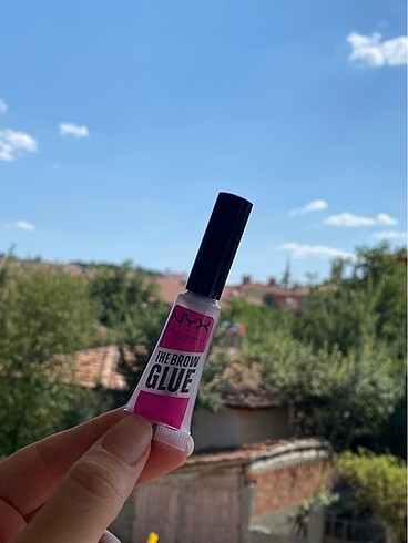 Nyx The Brow Glue Kaş Şekillendiricisi