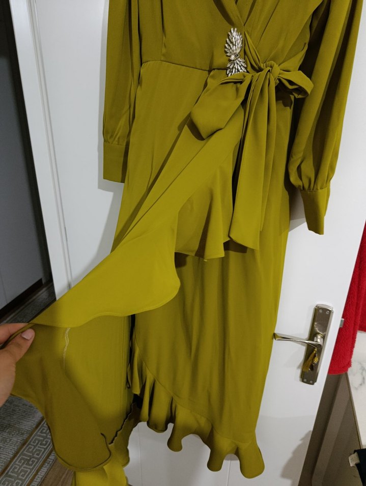 Uzun Kollu Drapeli Yeşil Abiye Elbise - Görsel 3