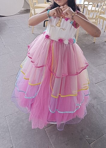 Kız çocuk abiye kostüm 