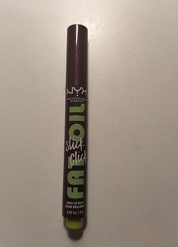 Nyx slick click 