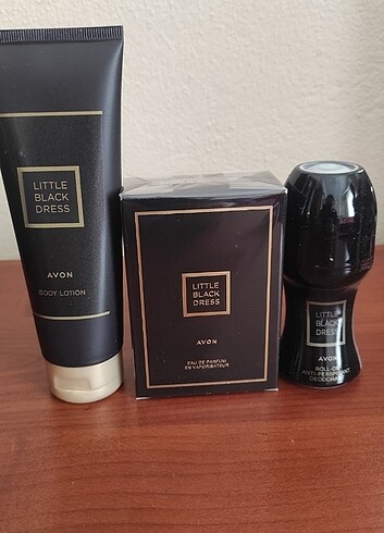 Avon little black üçlü bayan parfüm seti 50 ml