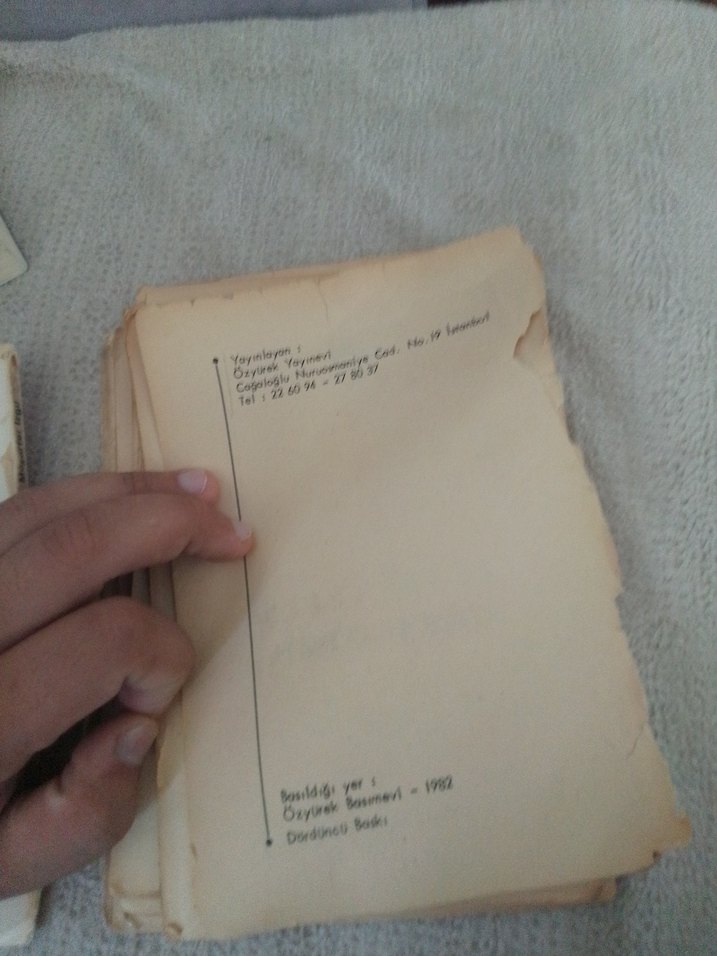 Ökkeş Kurt Avında - Muzaffer İzgü 1982 kitap - Görsel 3