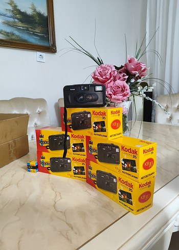 Kodak KB10 Otomatik Flaşlı 35mm Film Kamera - Görsel 3