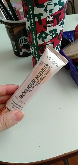 Loreal paris renkli nemlendirici 