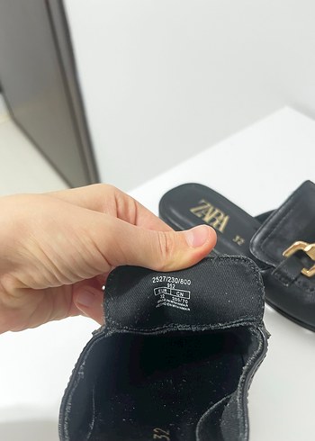 Siyah Tokalı Kadın Terlik - Görsel 4