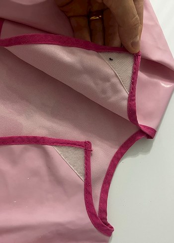 Pembe Baskılı Bebek Önlüğü Uzun Kollu - Görsel 3