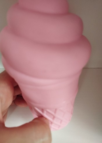 Nars Pastel Pembe Dondurma Figürlü Dekoratif Obje