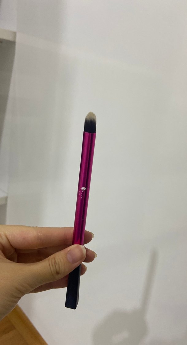 Koyu Pembe Makyaj Fırçası - Görsel 2