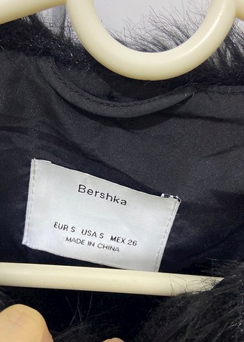 Siyah Kürklü Kadın Yelek - Görsel 5