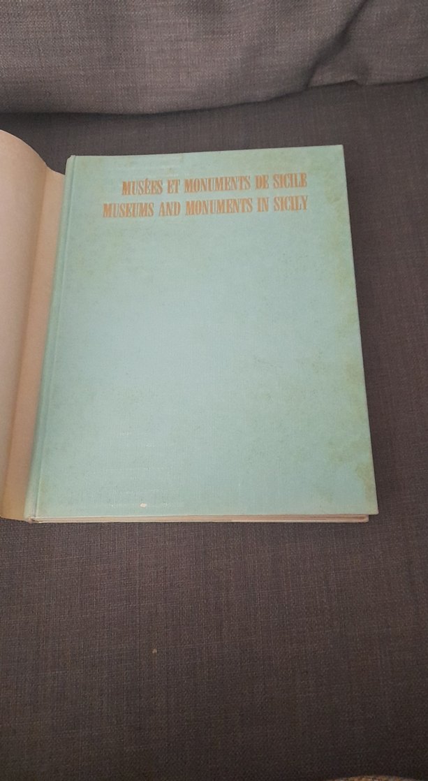 Sicily Müzeleri ve Anıtları Kitabı - Görsel 3
