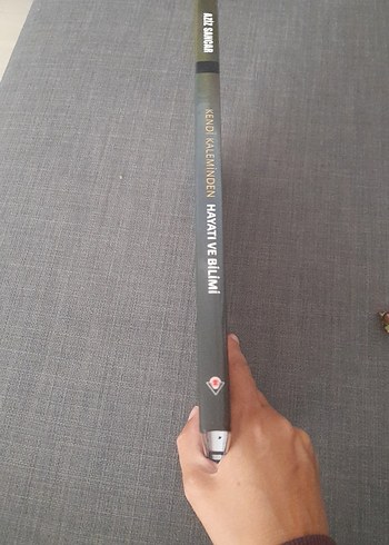 Beden Aziz Sancar'ın Hayatı ve Bilimi Kitabı