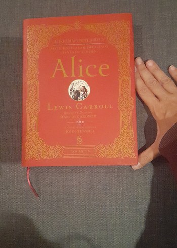 AÇIKLAMALI NOTLARIYLA ALİCE/LEWİS CARROL
