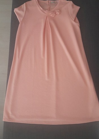LC Waikiki Pembe Piliseli Kısa Kollu STANDART KALIP ELBİSE