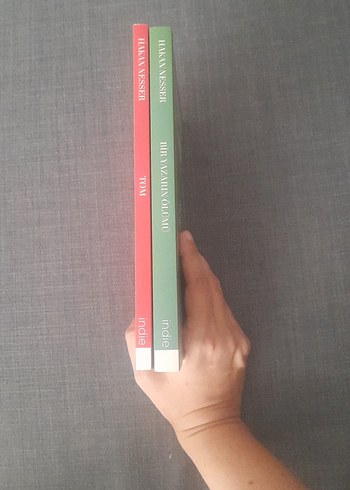 Beden Hakan Nesser 2 Kitap Seti: Tom ve Bir Yazarın Ölümü