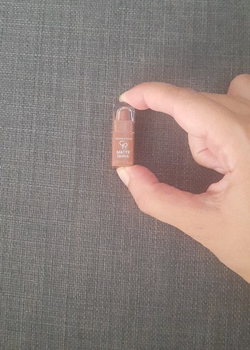 GOLDEN ROSE MATTE LİPSTİCK/01 NUMARA