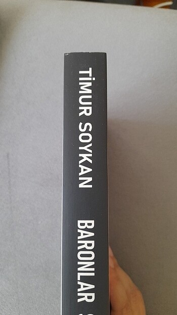 Beden Renk Baronlar Savaşı/Timur Soykan/Kırmızı Kedi Yayınları