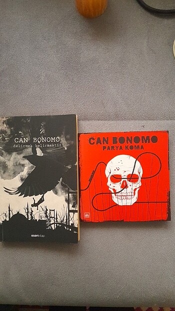 2 adet Can Bonomo Kitabı/Parya Koma,Delirmek Belirmektir/Esen Ki