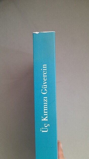 Beden Üç Kırmızı Güvercin Şiirler,Denemeler/Sözcükler Yayınları
