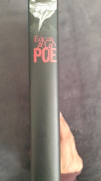 Beden Renk Edgar Allan Poe Bütün Şiirleri/İthaki Yayınları