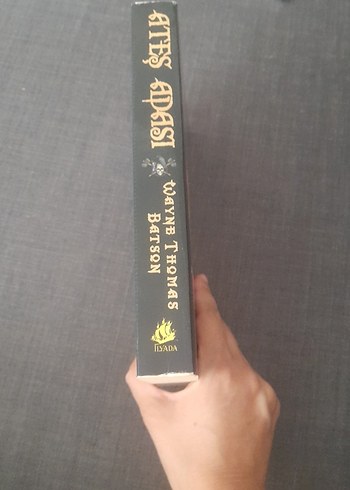 Beden Ateş Adası - Wayne Thomas Batson