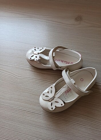 Pink step beyaz bebek babet