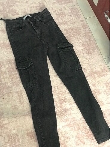 Zara Siyah dar paça kargo model pantolon