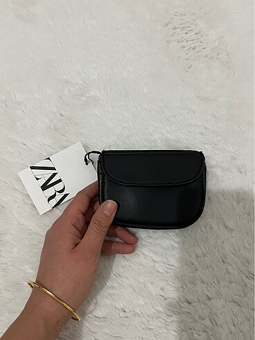  Beden siyah Renk Zara mini çanta