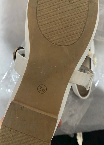 Beyaz Tokalı Kadın Günlük Topuklu Babet - Görsel 2