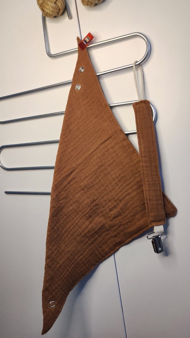 Kahverengi Bebek Önlük ve emzik  Askı Seti - Görsel 3