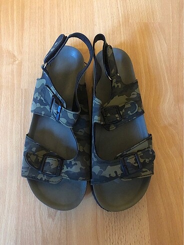 Erkek çocuk sandalet 37-38 numara - Görsel 2