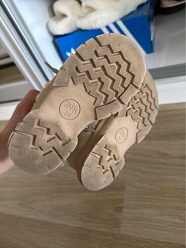 24 Beden camel Renk Zara bot