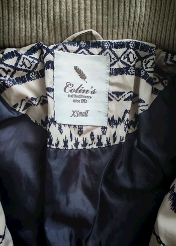 Colin's Nakışlı Kapüşonlu Bej Kışlık Kadın Mont Colin's