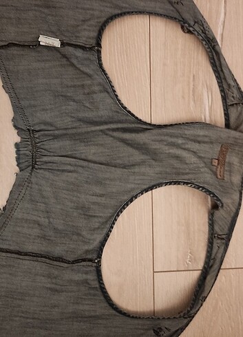 Levis Plaka marka yelek 