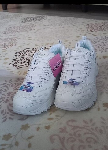 36 beyaz Sheckers 