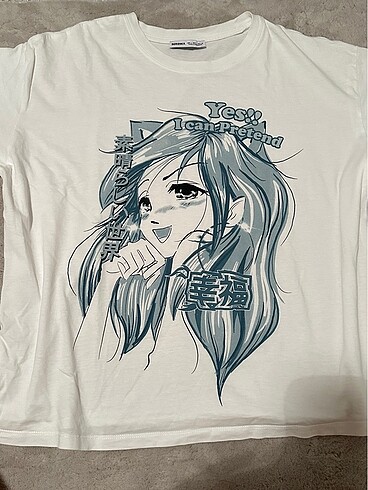 Bershka anime baskılı beyaz tshirt