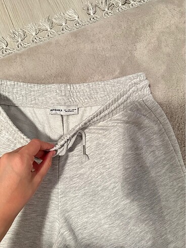 l Beden Bershka ispanyol paça gri eşofman altı