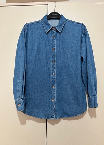 Düğmeli Denim Gömlek