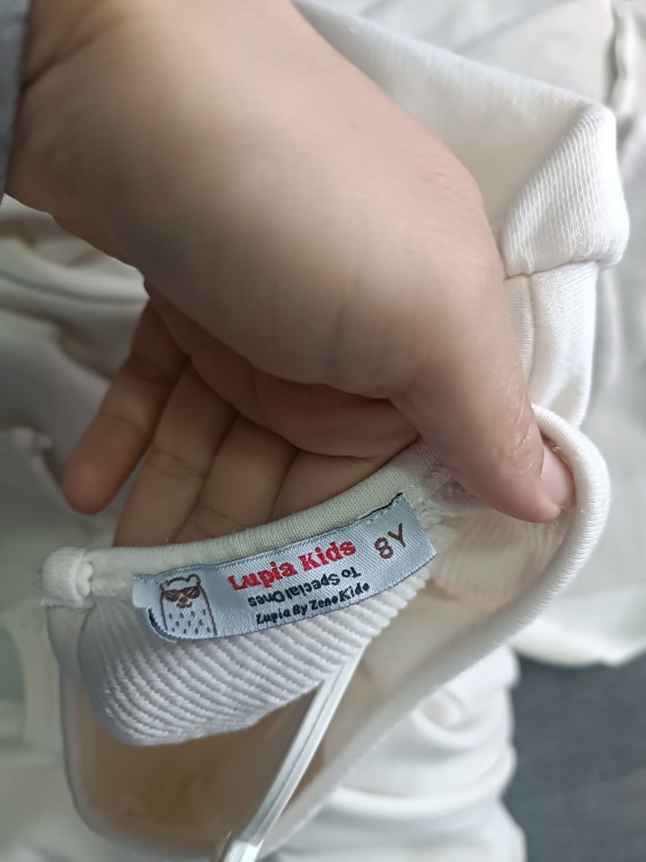 Kız Çocuk Uzun Kollu Renkli Baskılı Pamuklu Tişört - Görsel 4