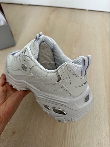 37 Beden Skechers Beyaz Sneakers