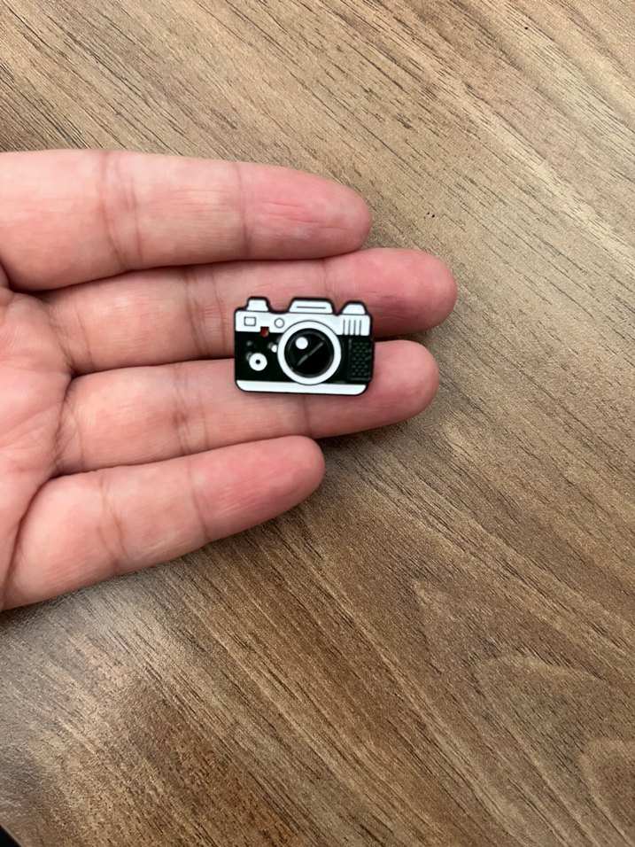 Küçük Siyah Film Kamera Rozeti - Görsel 2