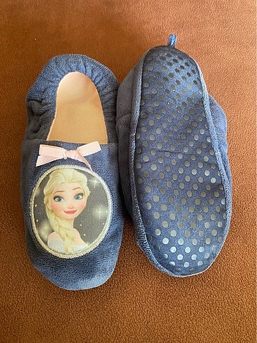 H&M Frozen Elsa ev patiği 32/33