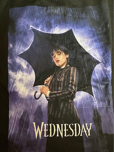 H&M Wednesday tshirt 10-12 yaş