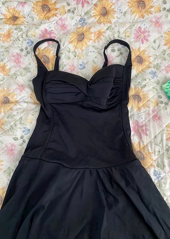 Siyah Uzun Drapeli Gotik Kadın Mayo